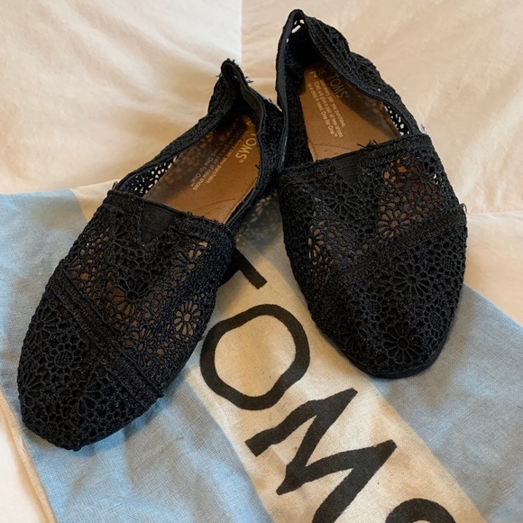Toms Shoes - Brand new lace Tom’s
